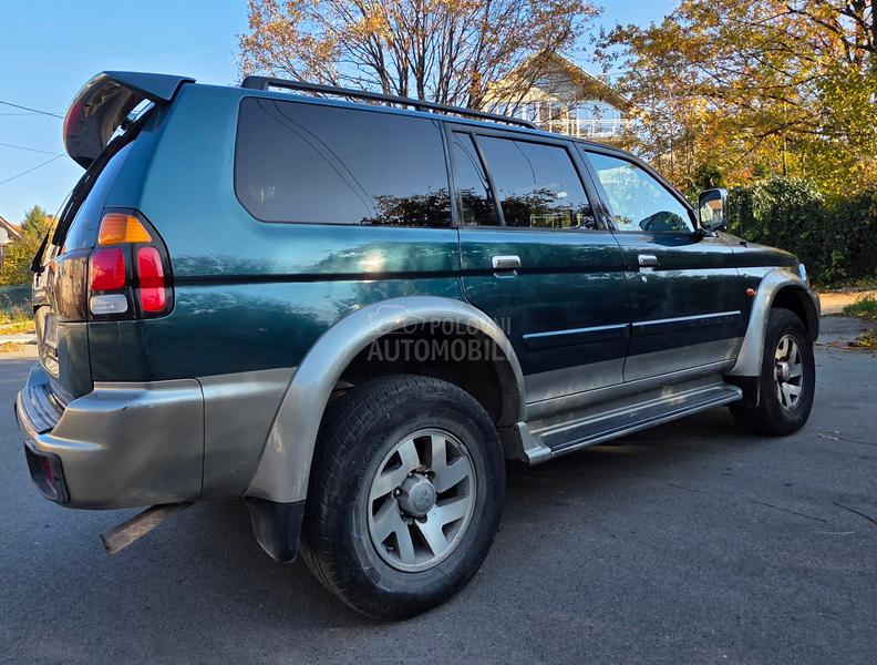 Mitsubishi Pajero Sport 2,5 GLS