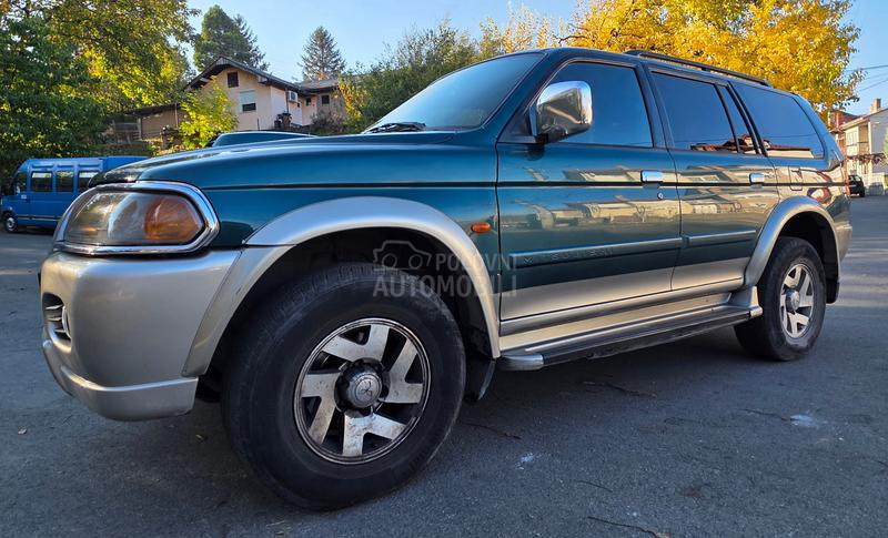 Mitsubishi Pajero Sport 2,5 GLS