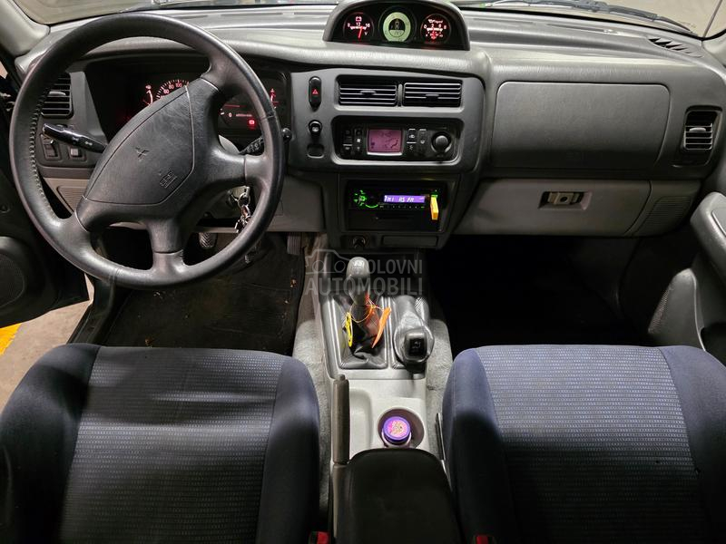 Mitsubishi Pajero Sport 2,5 GLS