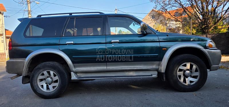 Mitsubishi Pajero Sport 2,5 GLS