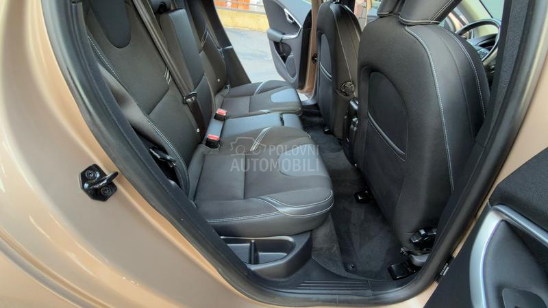 Volvo V40 1.6 D2 MOMENTUM