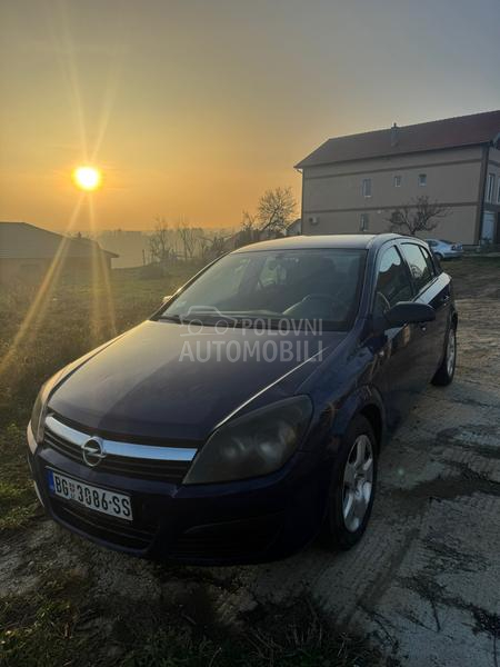 Opel Astra H 1.7