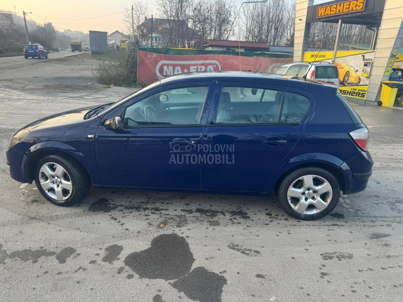 Opel Astra H 1.7