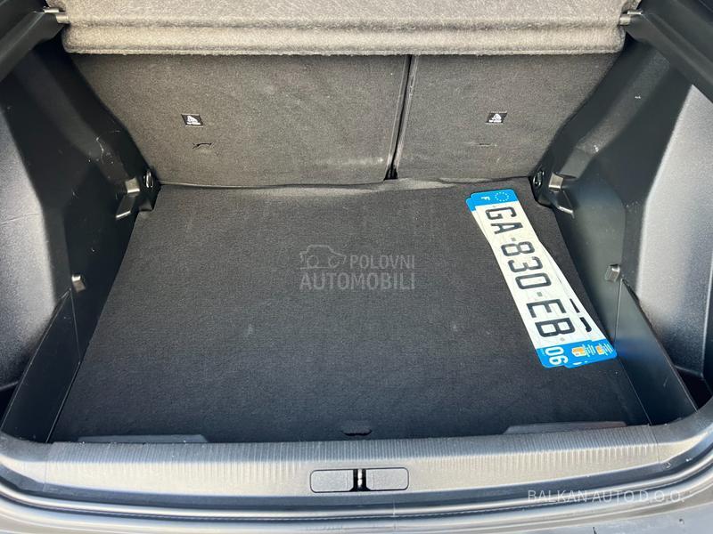 Peugeot 2008 1.2/ALLURE/NAV/LED