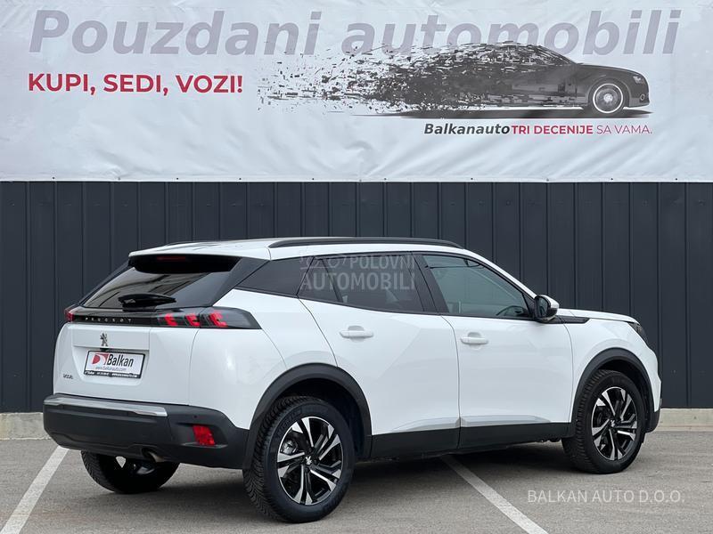 Peugeot 2008 1.2/ALLURE/NAV/LED