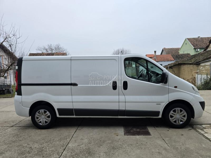 Opel Vivaro 2.0CDTI//L2/AC/NAV//