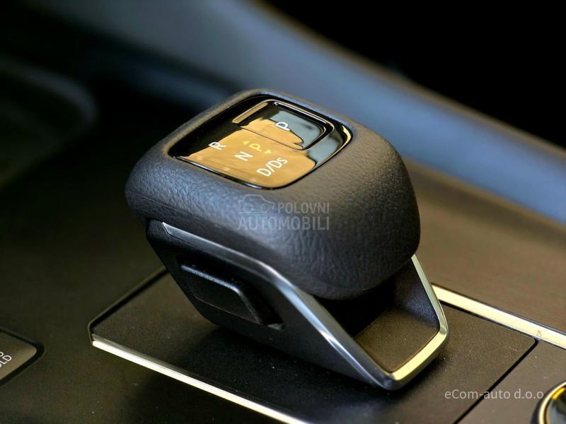 Nissan Qashqai 1.3 MHEV TEKNA 4x4