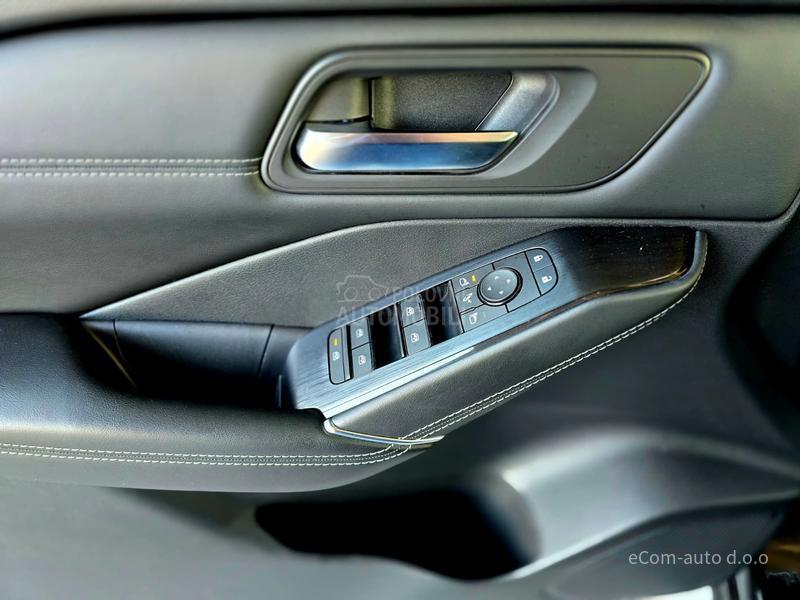 Nissan Qashqai 1.3 MHEV TEKNA 4x4