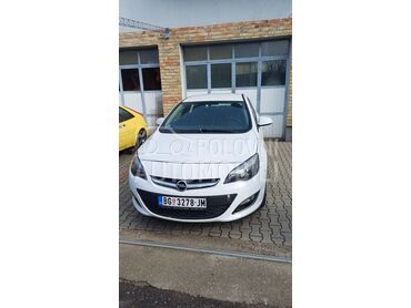Opel Astra J enjoy