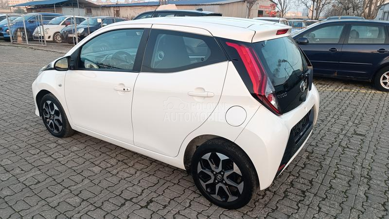Toyota Aygo 1.0 VVTI X-PLAY