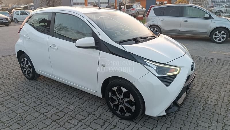 Toyota Aygo 1.0 VVTI X-PLAY