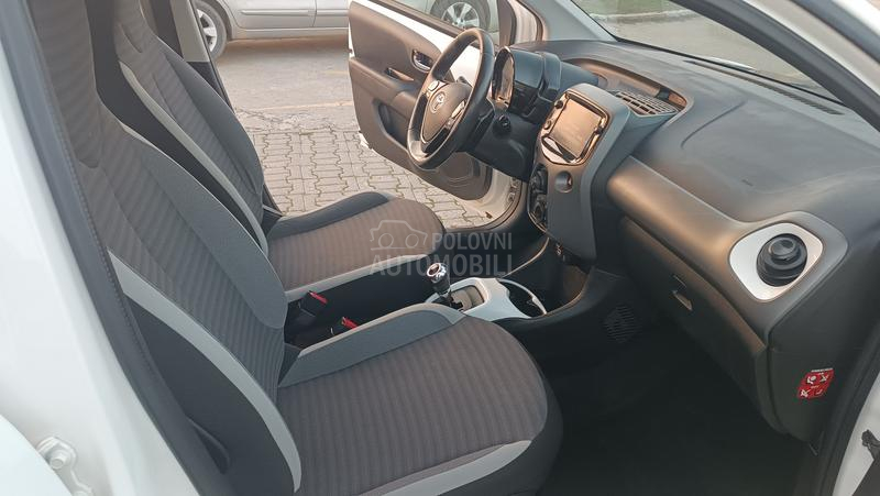 Toyota Aygo 1.0 VVTI X-PLAY