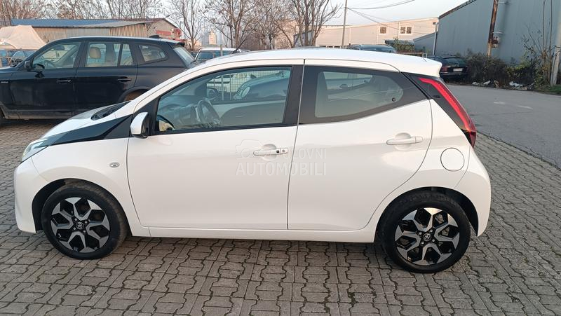 Toyota Aygo 1.0 VVTI X-PLAY