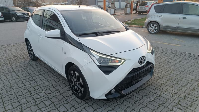 Toyota Aygo 1.0 VVTI X-PLAY