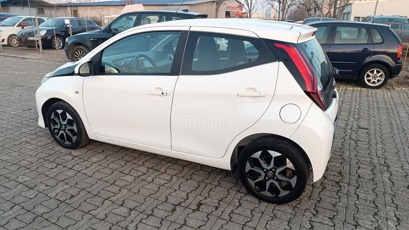 Toyota Aygo 1.0 VVTI X-PLAY