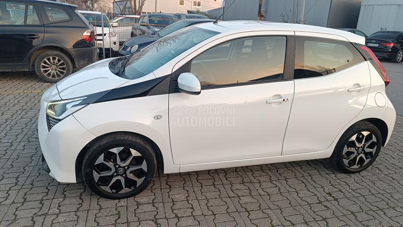 Toyota Aygo 1.0 VVTI X-PLAY