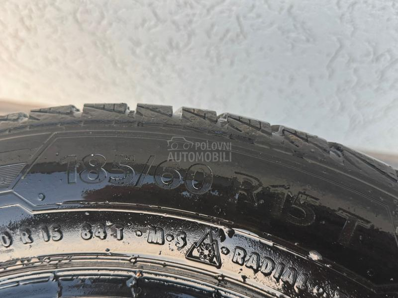 Barum 185/60 R15 Zimska