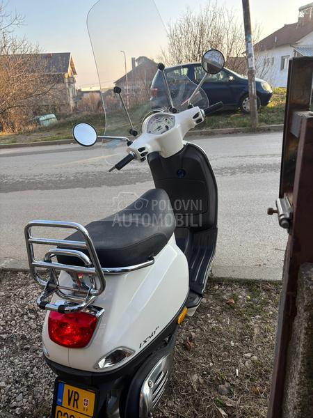 Vespa 50