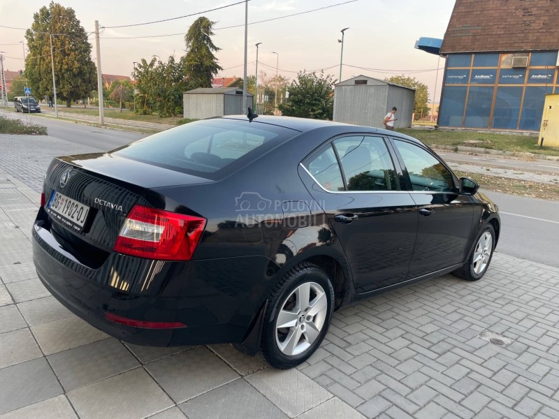 Škoda Octavia 1.6 TDi STYLE
