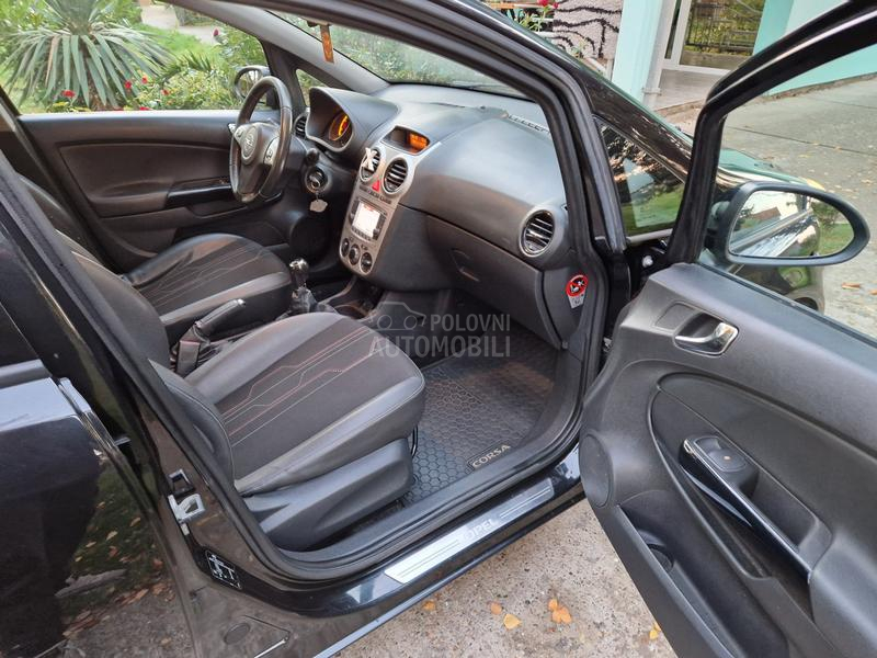Opel Corsa D 1.3 mjet restajlig