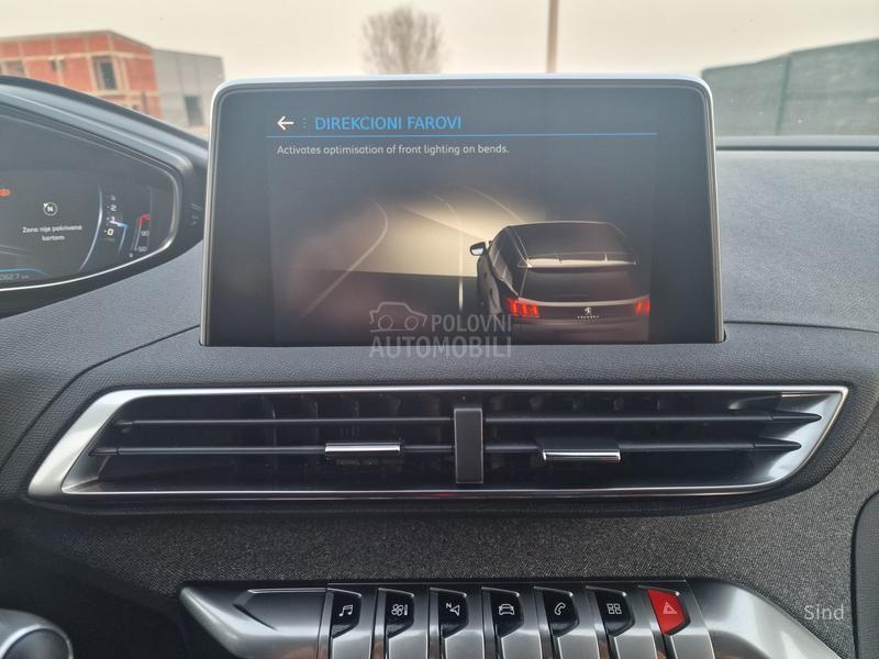 Peugeot 3008 1.5 BLUEHDI ALLURE