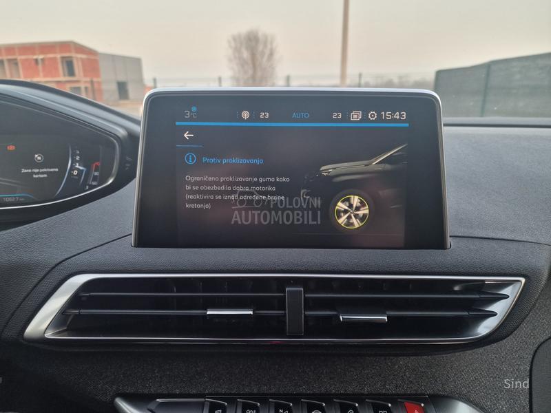 Peugeot 3008 1.5 BLUEHDI ALLURE