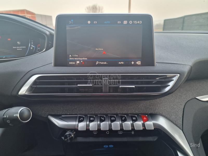 Peugeot 3008 1.5 BLUEHDI ALLURE