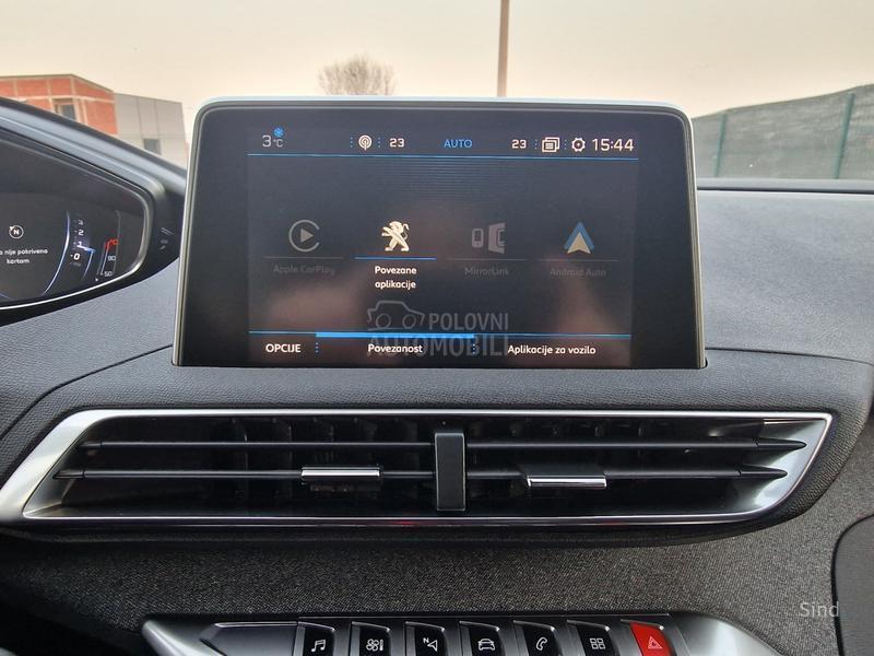 Peugeot 3008 1.5 BLUEHDI ALLURE