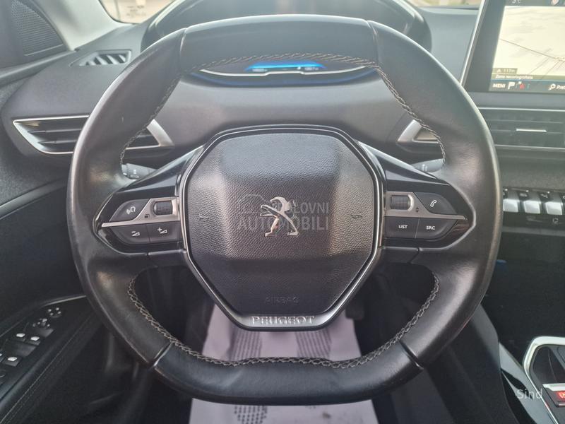 Peugeot 3008 1.5 BLUEHDI ALLURE