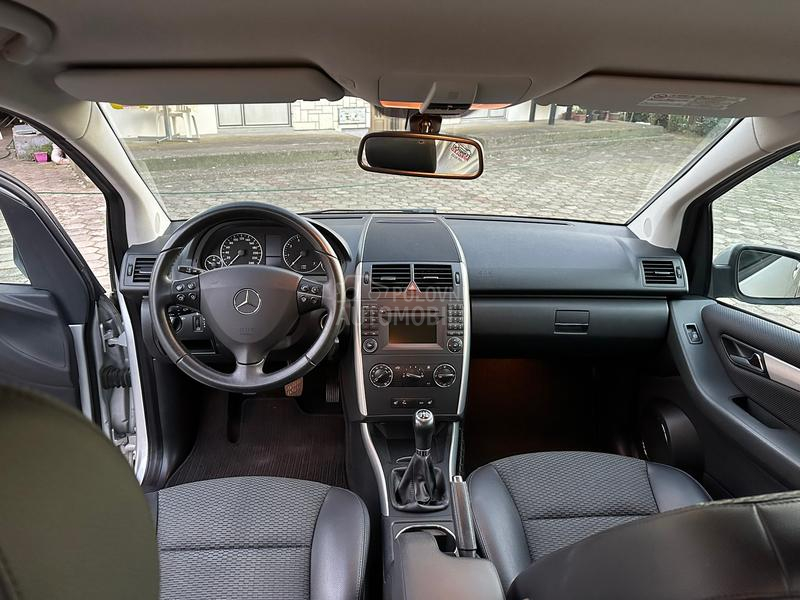 Mercedes Benz A 180 