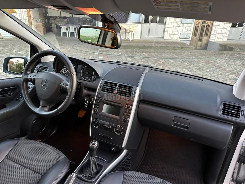 Mercedes Benz A 180 