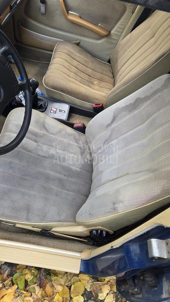 Mercedes Benz W123 240d