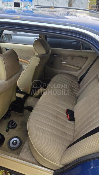 Mercedes Benz W123 240d