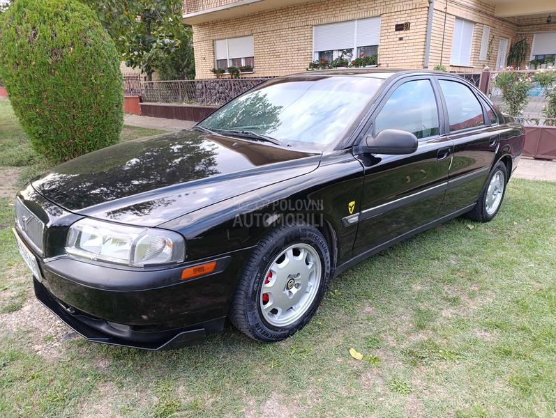 Volvo S80 