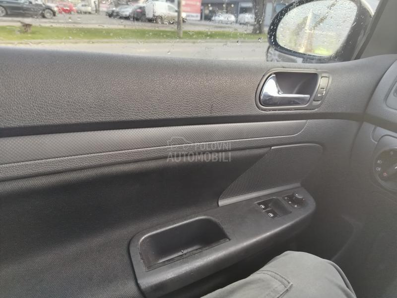 Volkswagen Golf 5 2.0 sdi