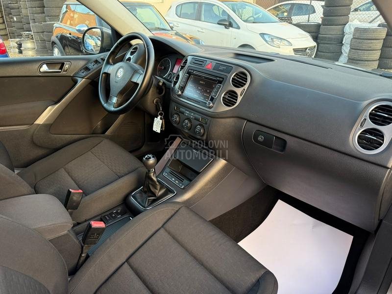 Volkswagen Tiguan 2.0 TDI NAVl SPORT