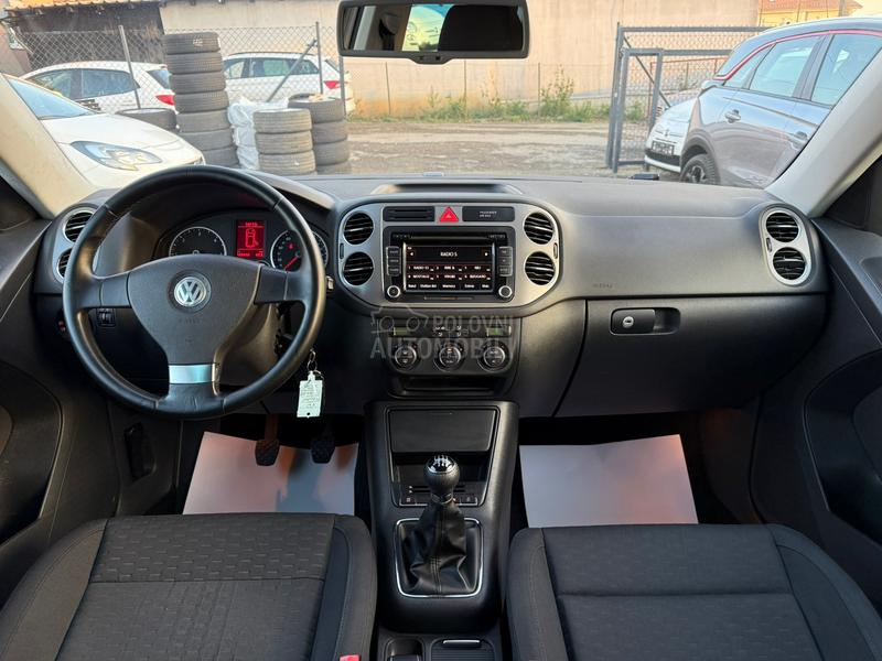 Volkswagen Tiguan 2.0 TDI NAVl SPORT