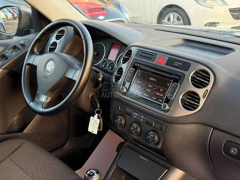 Volkswagen Tiguan 2.0 TDI NAVl SPORT