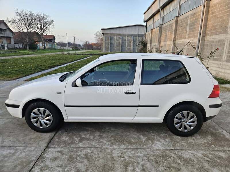 Volkswagen Golf 4 1.4 16V  REG TEK