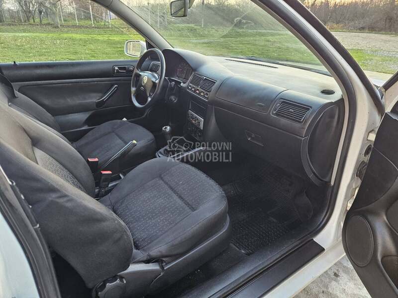 Volkswagen Golf 4 1.4 16V  REG TEK