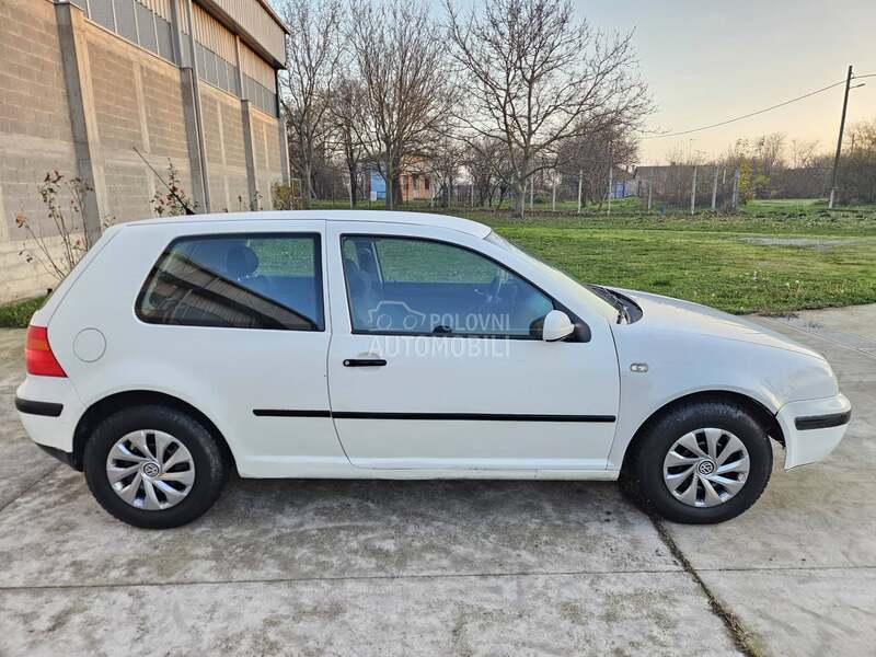 Volkswagen Golf 4 1.4 16V  REG TEK