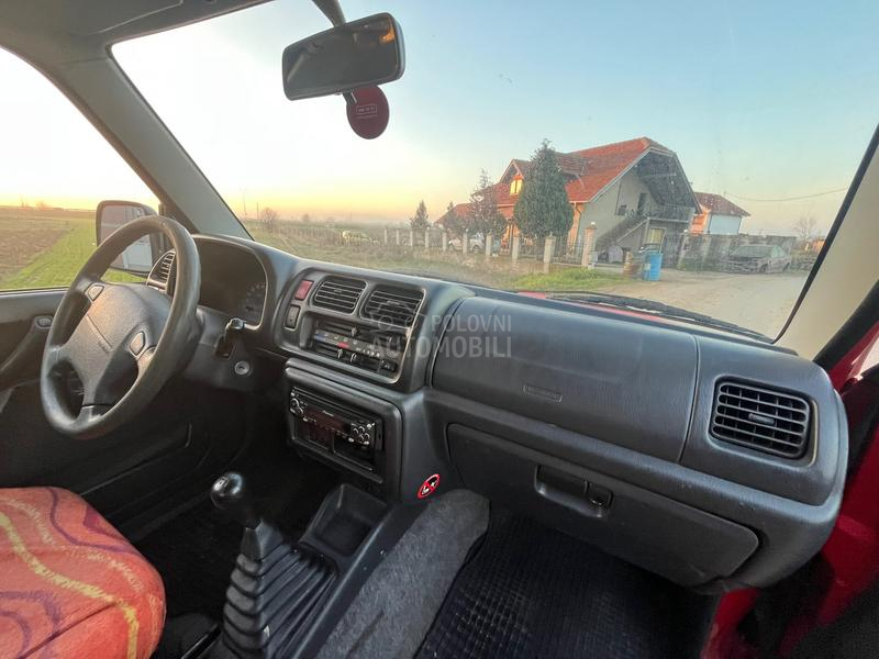 Suzuki Jimny 1,3