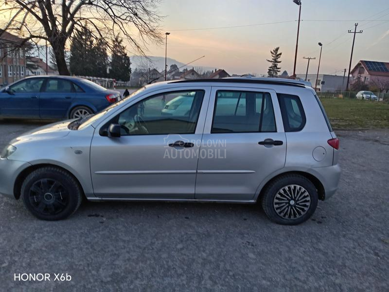 Mazda 2 