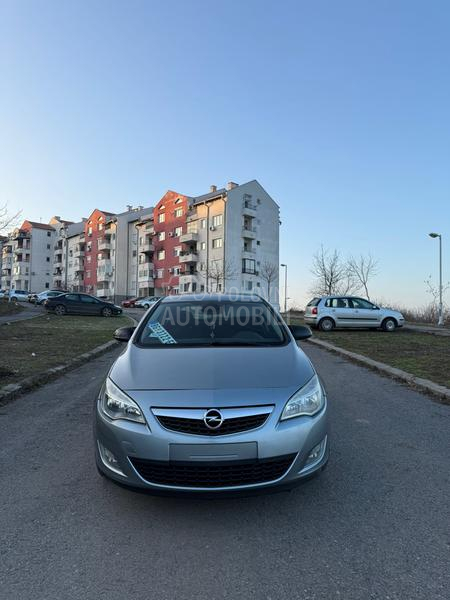 Opel Astra J 1.7 CDTI
