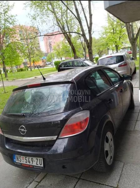 Opel Astra H 