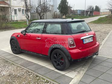 MINI Cooper 1.6