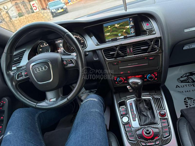 Audi S5 