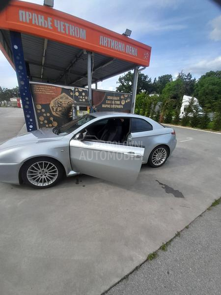 Alfa Romeo GT 