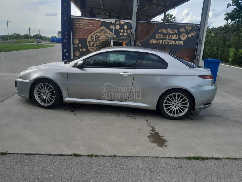 Alfa Romeo GT 
