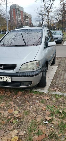 Opel Zafira 